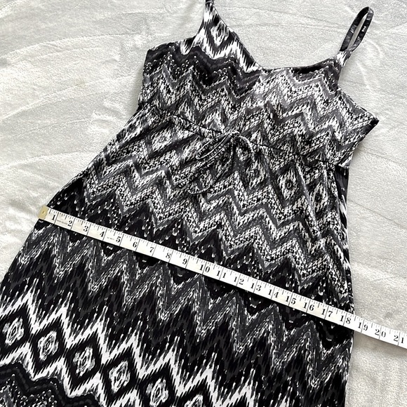 Kyodan A-Line Summer Dress Empire Waist Chevron Print Black White Grey - Picture 14 of 16